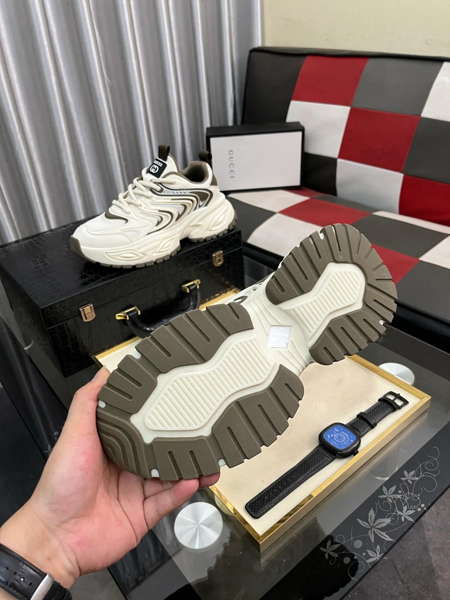 Men's shoes💰480⌚️⌚️【GUCCI】Gaobang casual and fashionable men's shoes👟hot style💥simple and elegant style, exclusive for trendy men. Unique official website latest brand elements👑Gucci original decoration, fashionable and generous, original calfskin fabric➕Comfortable leather lining ✅Size: 38-44, 2⃣️colors available